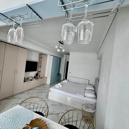 Erwins Studio Крайова Экстерьер фото